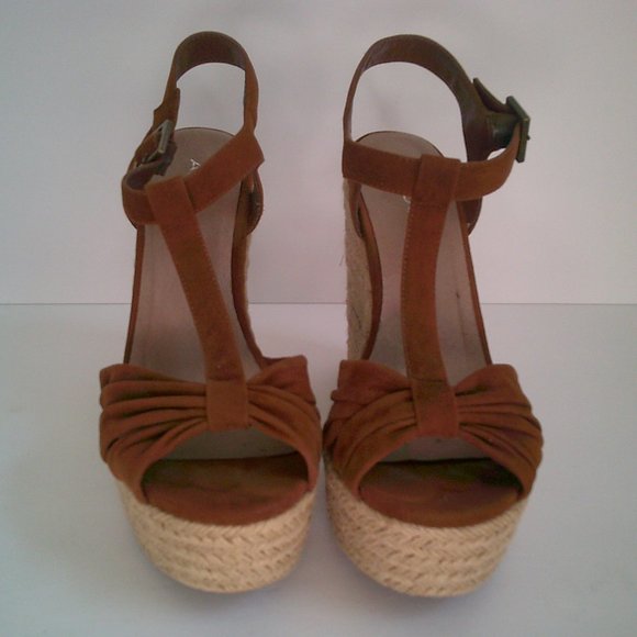 Aldo Patuel Wedge Heel Sandal Size 39 Women's 8.5 - Picture 3 of 8